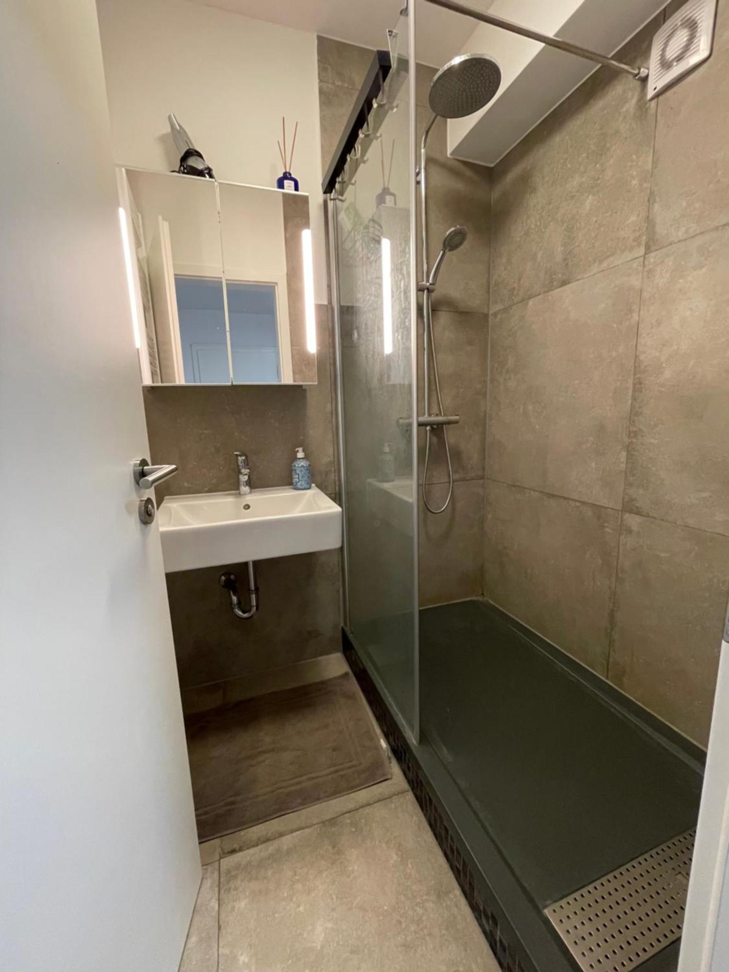 Cozy Apartment City Nightlife Dusseldorf Ngoại thất bức ảnh